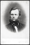  Carl Lauritz Jacobsen - grunnleggaren av fotofirma C. L. Jacobsen 1864-1915. Kopiar av to portrett frå 1864 og seinare, ved Jacobsen Foto. 