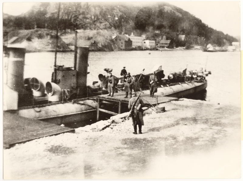 Den norske torpedobåten "Skarv" som lå ved Bradbenken ble overgitt uten kamp den 9. april 1940.