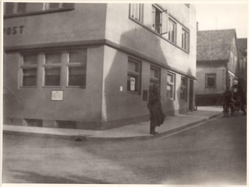 9. april 1940. Tysk vaktpost ved telegrafen, Egersund.